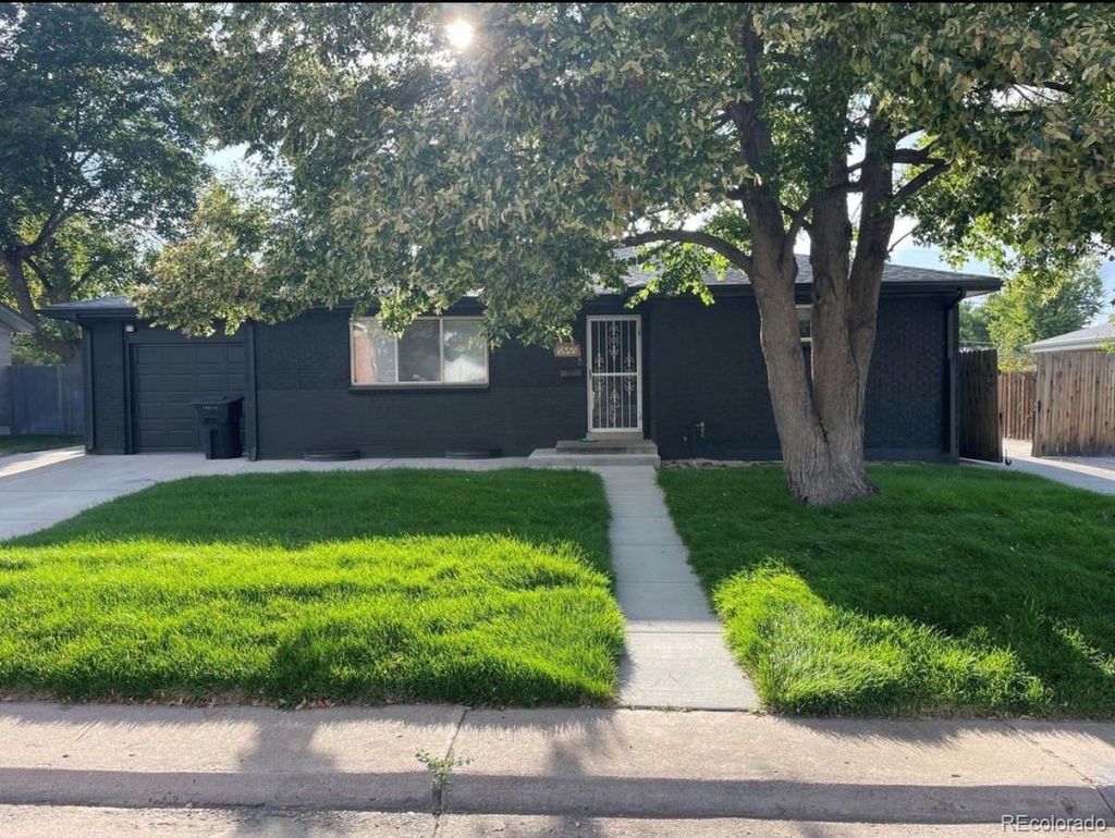Photo of 2165 S Fenton Street, Denver, CO 80227 (MLS # 4981671)