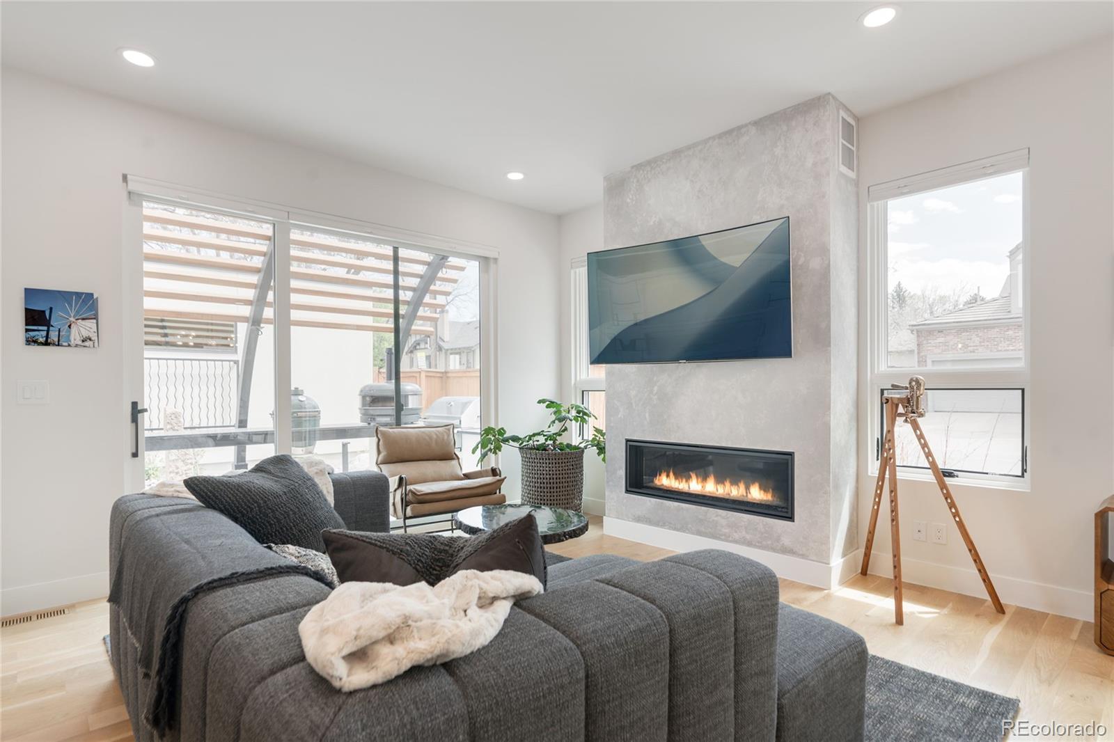 1135 E Virginia Avenue