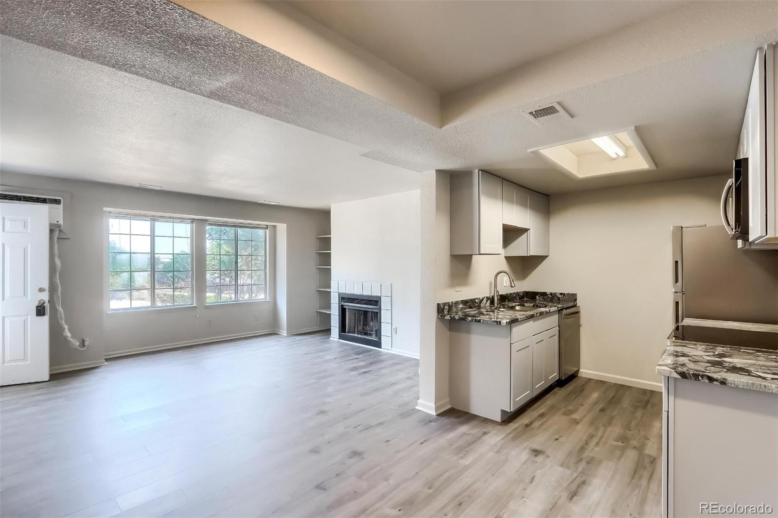 871 S Uravan. Court