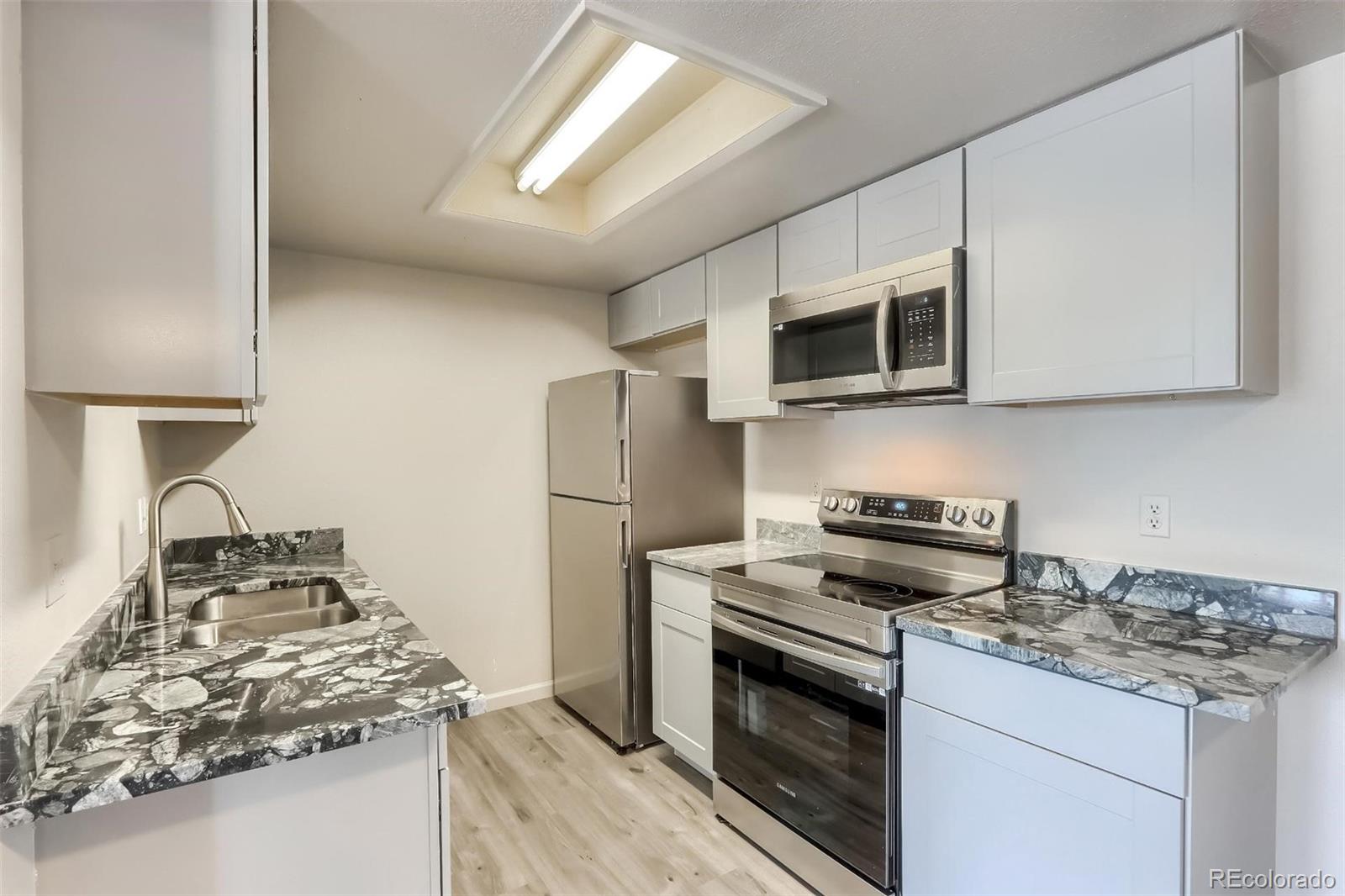 871 S Uravan. Court