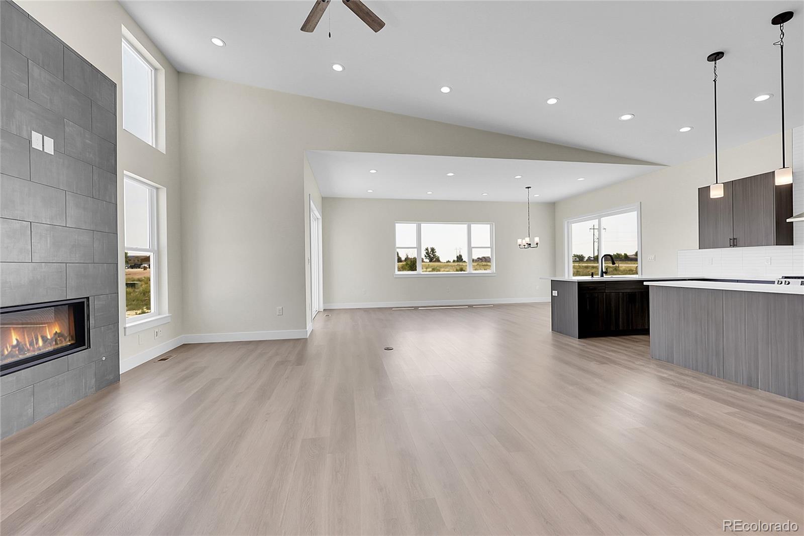 1250 W Presidio Drive