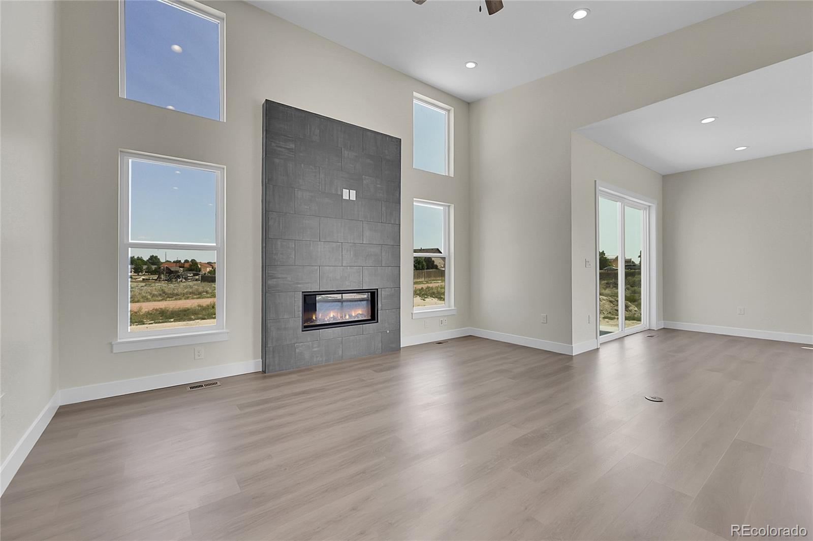 1250 W Presidio Drive