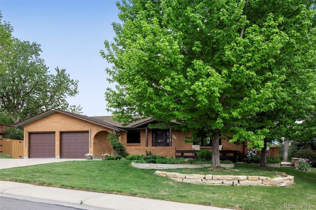 Photo of 2578 S Dover Way, Lakewood, CO 80227 (MLS # 6222082)