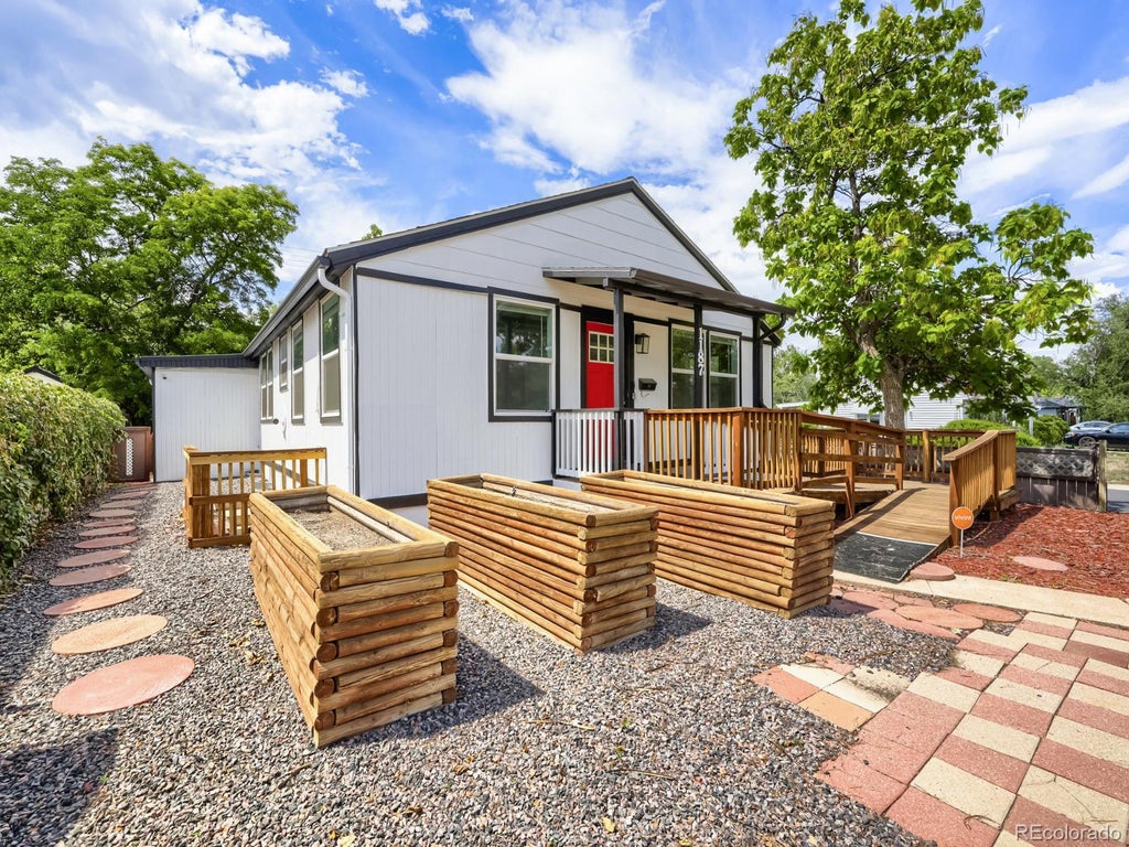 Photo of 1187 Syracuse Street, Denver, CO 80220 (MLS # 7868219)
