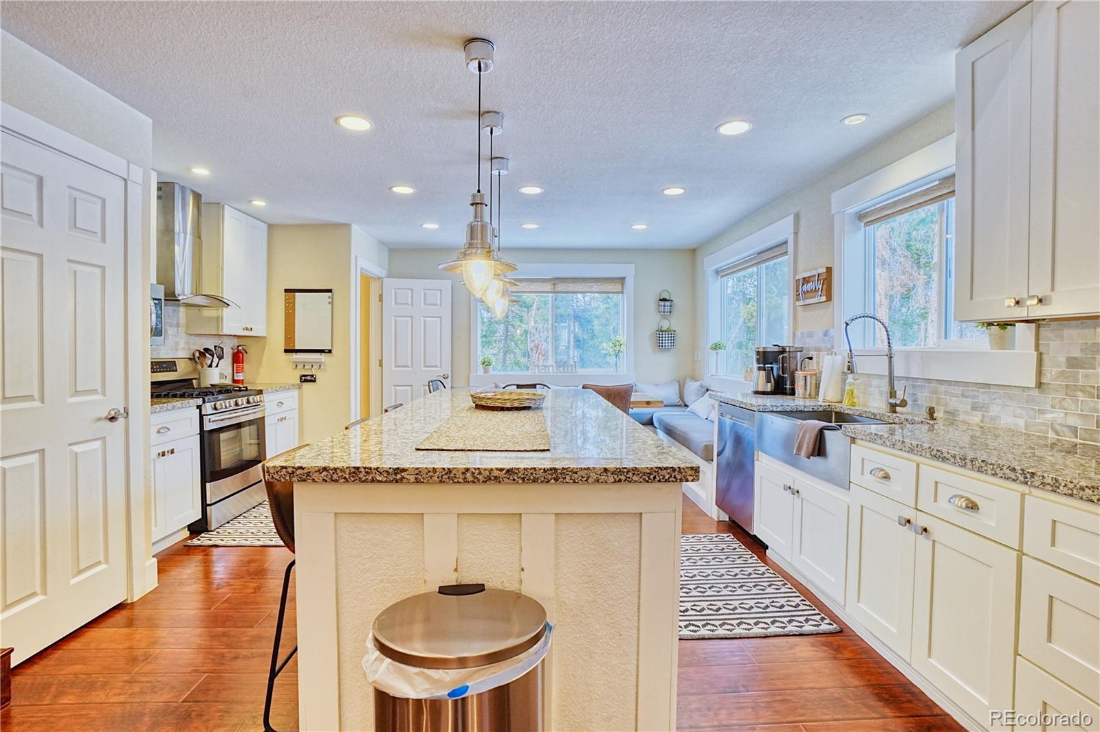 983 Wedgwood Road
