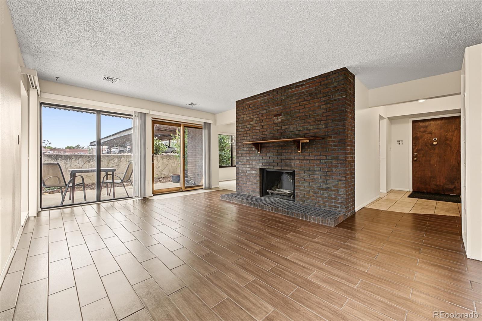 500 Manhattan Drive D4