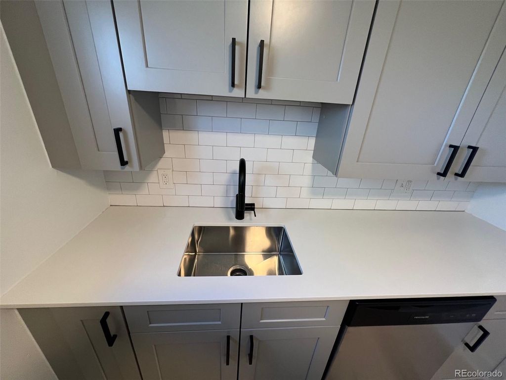 Photo of 671 S Stuart Street, Denver, CO 80219 (MLS # 9511422)