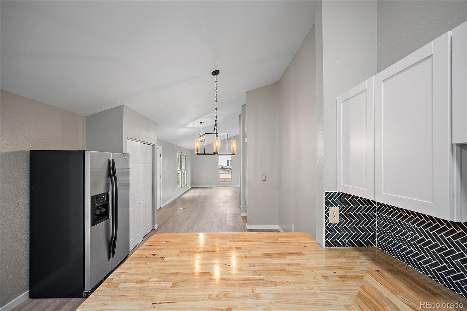 4408 Winding Circle