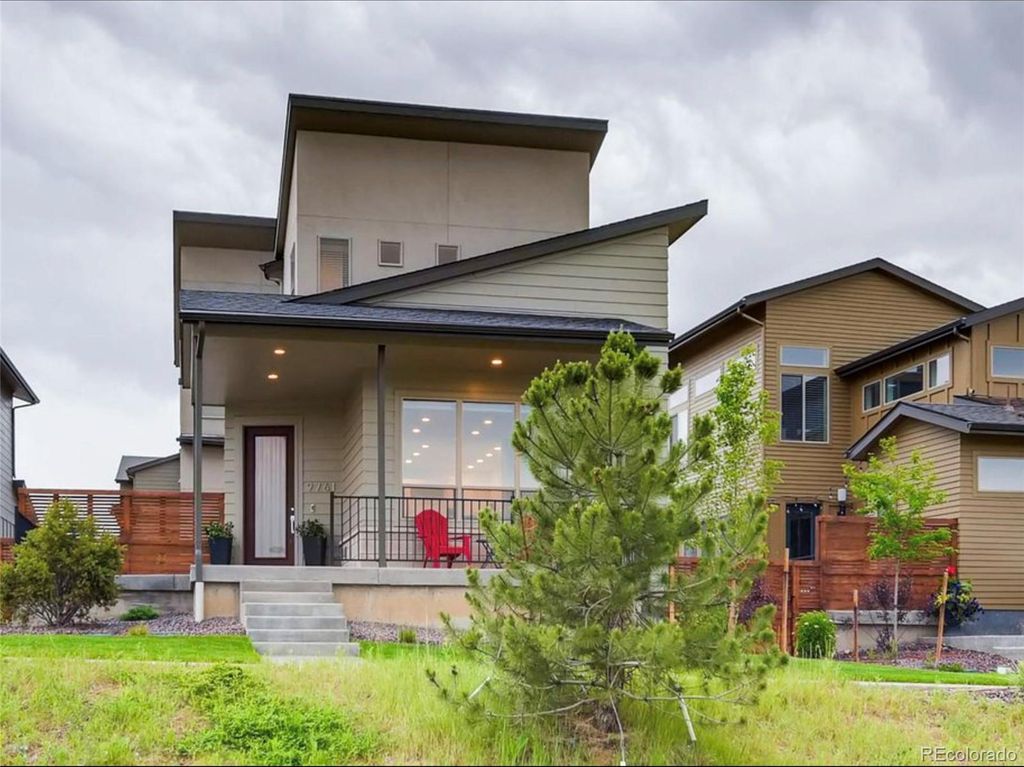 Photo of 9761 Taylor River Circle, Littleton, CO 80125 (MLS # 6871313)