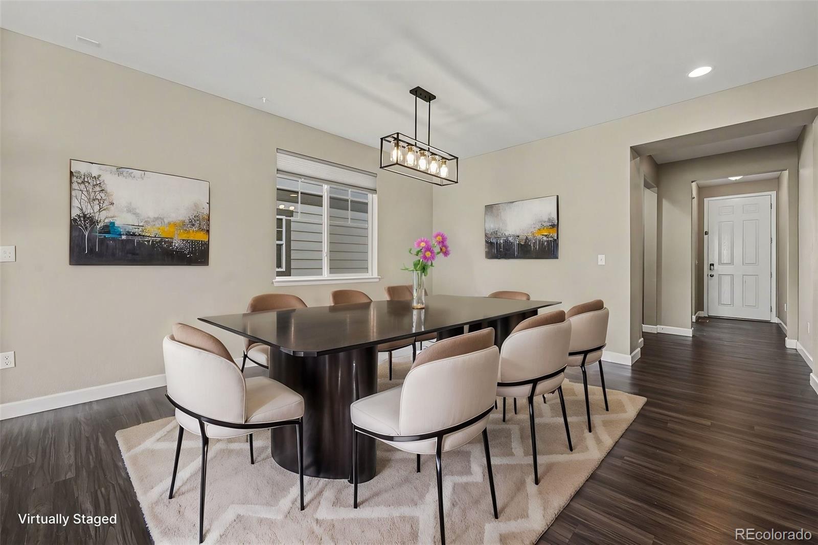 964 White Leaf Circle