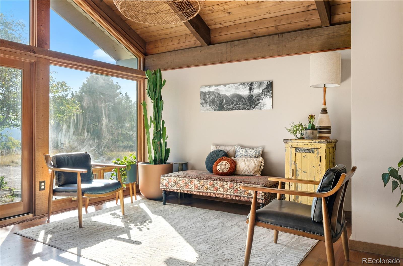 1715 Foothills Drive