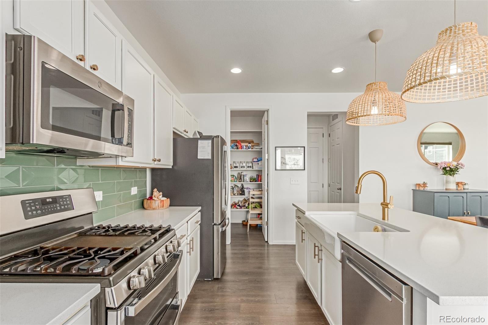 6207 Easton Circle