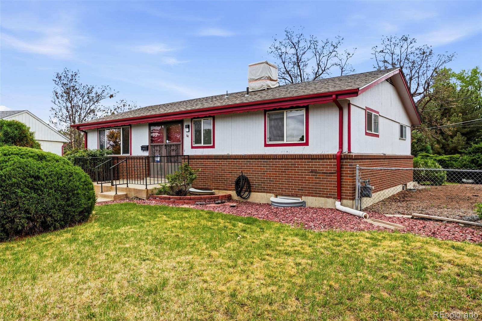 54 Leona Drive
