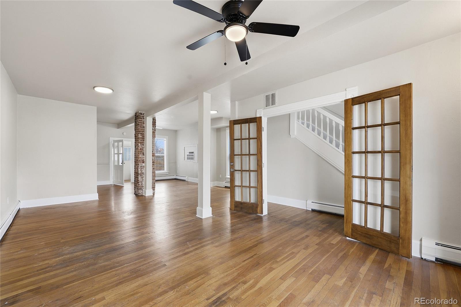 25 E Dakota Avenue