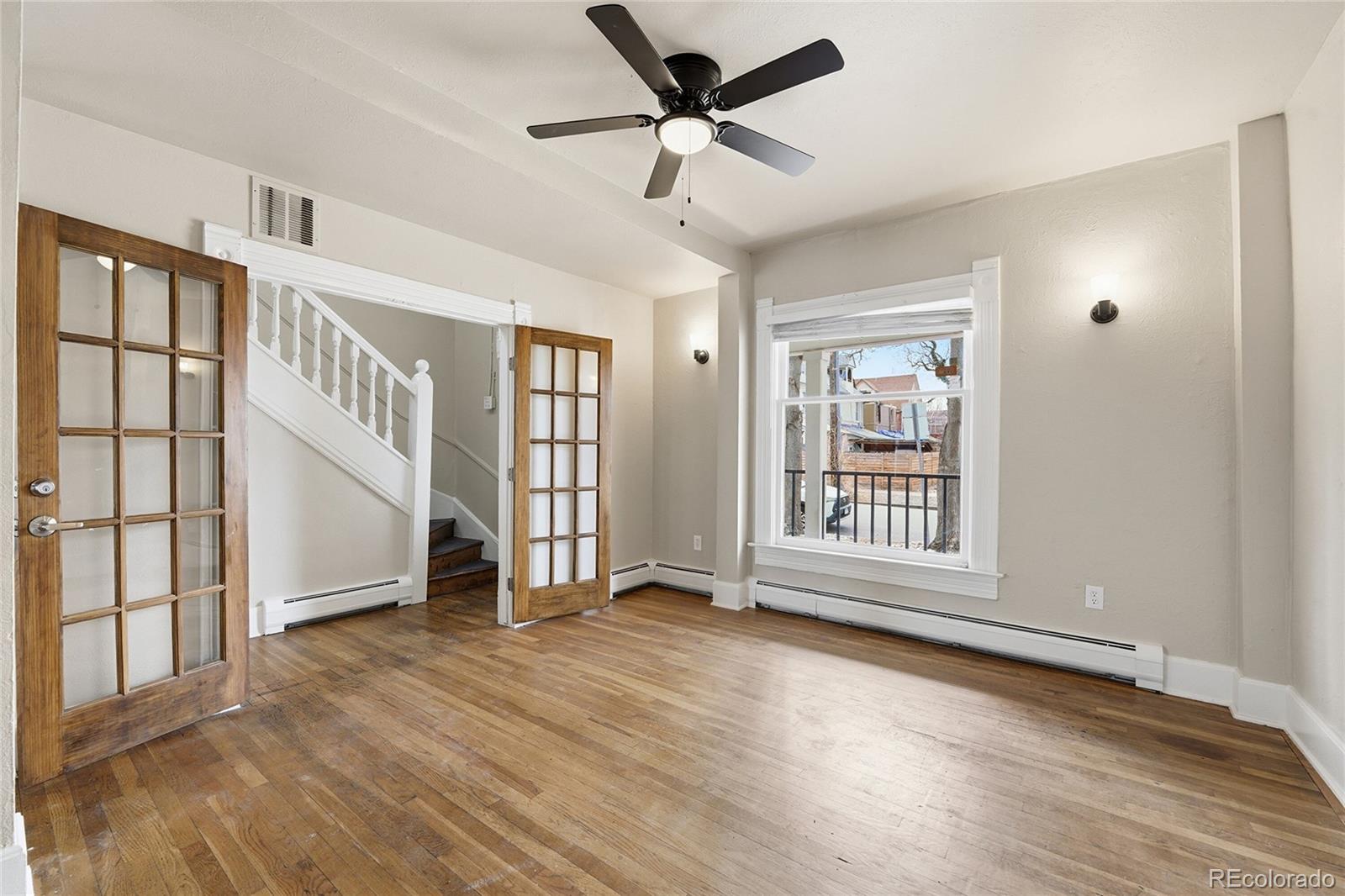 25 E Dakota Avenue