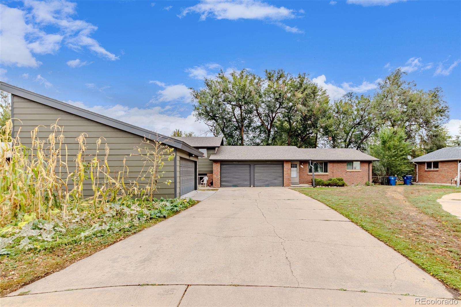 4870-4872 Field Court