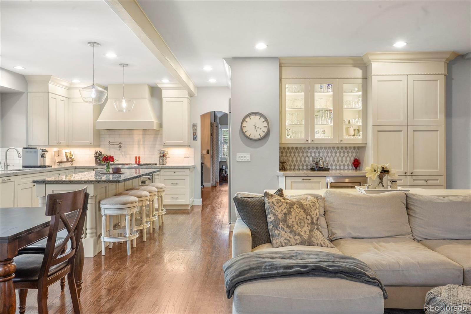 7836 S Fairfax Court