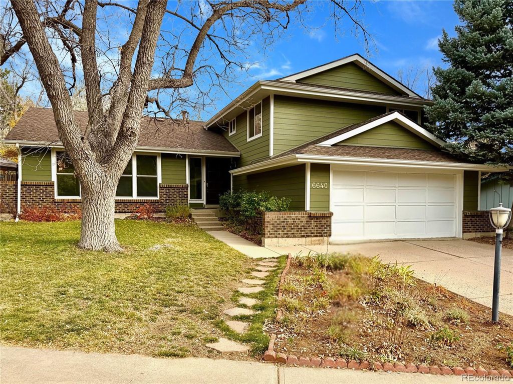 Photo of 6640 S Heritage Place W, Centennial, CO 80111 (MLS # 6624712)