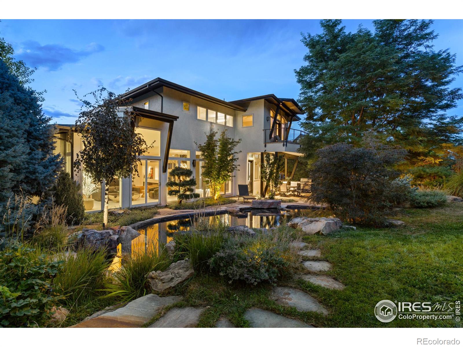 8536 Foxhaven Court