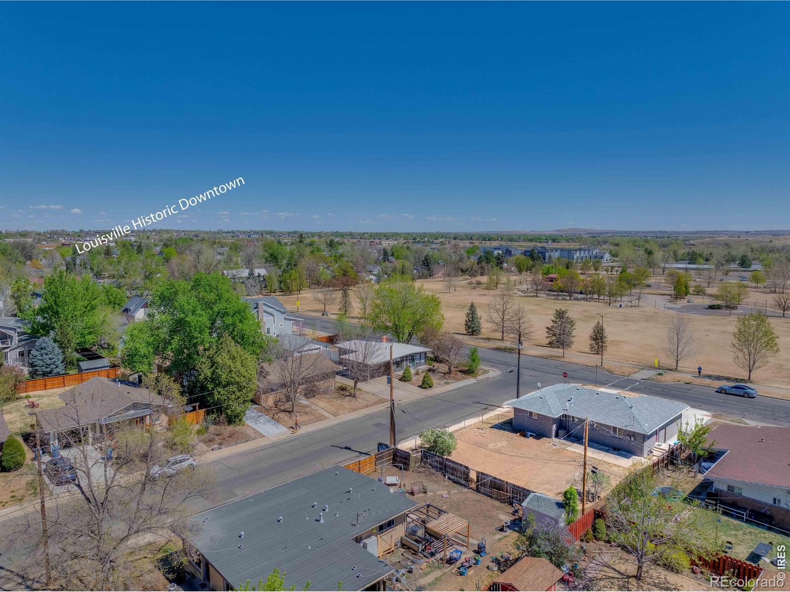 101 S Roosevelt Avenue