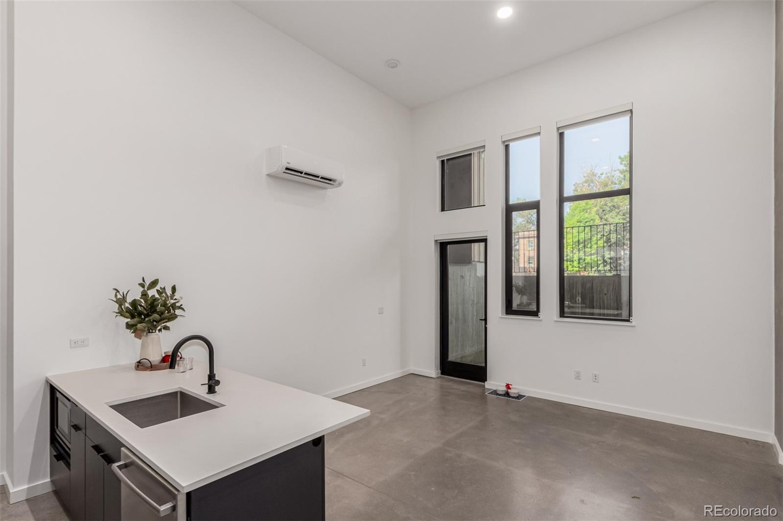 1601 Park Avenue 110