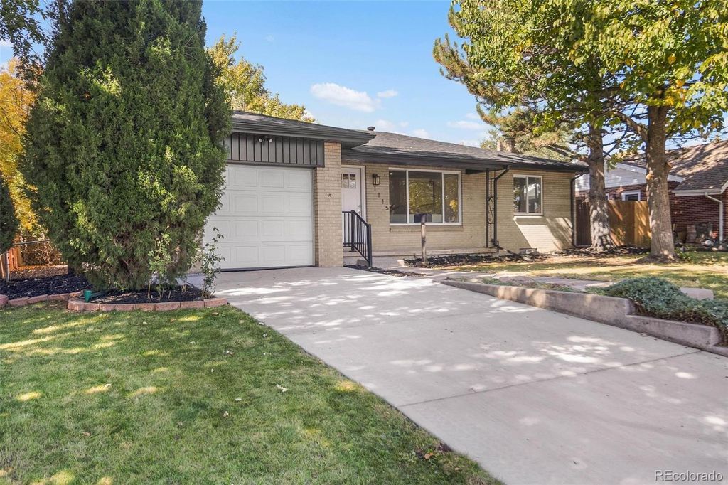 Photo of 1115 S Harlan Street, Lakewood, CO 80232 (MLS # 5991087)