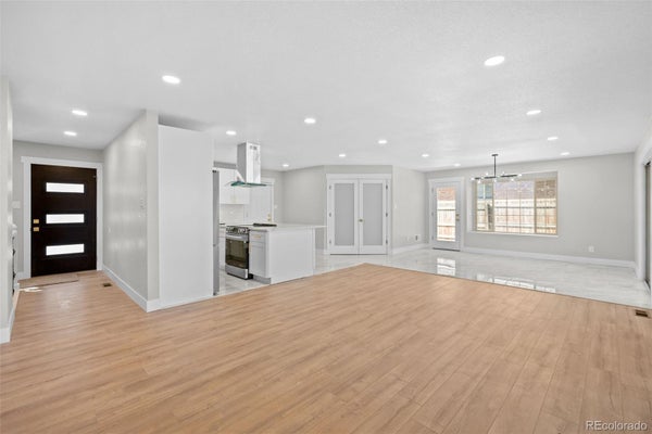 300 S KENDALL ST, LAKEWOOD, CO 80226 - Image 22cade521cbd25fb9688923d6917816e/657120557