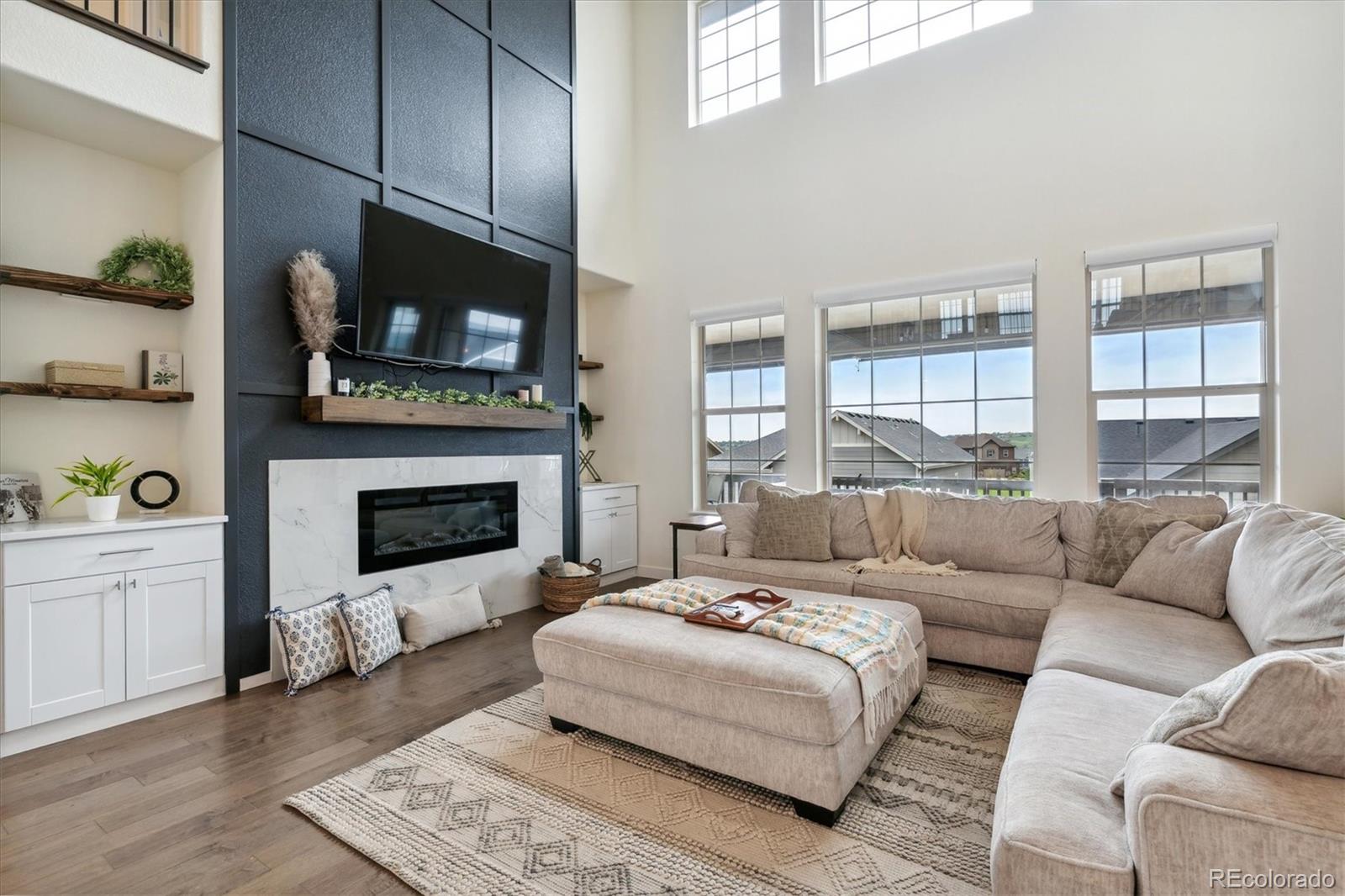 8107 Arapahoe Peak Street