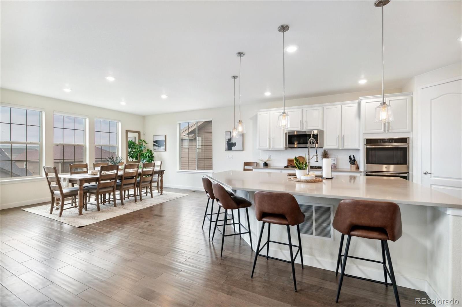 8107 Arapahoe Peak Street