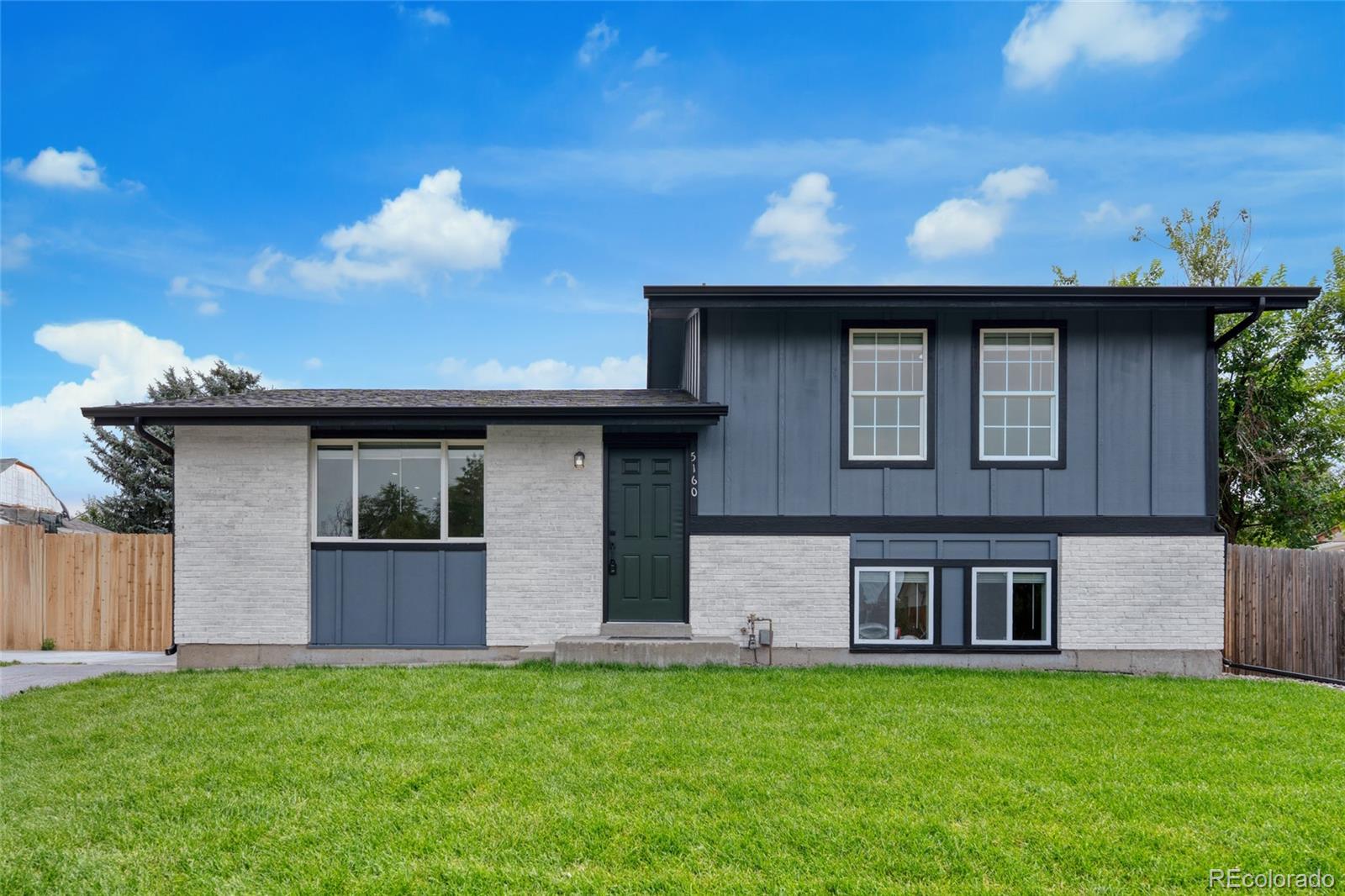 5160 Blackhawk Way