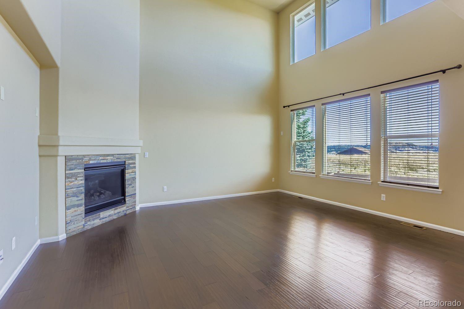 2900 Dragonfly Court