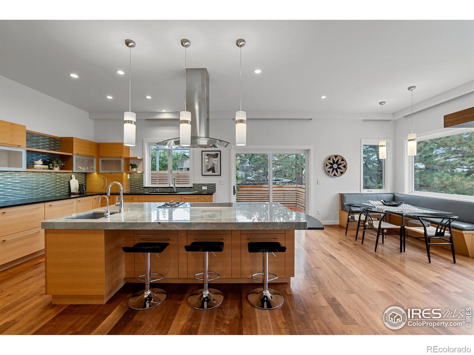 1445 Moss Rock Place