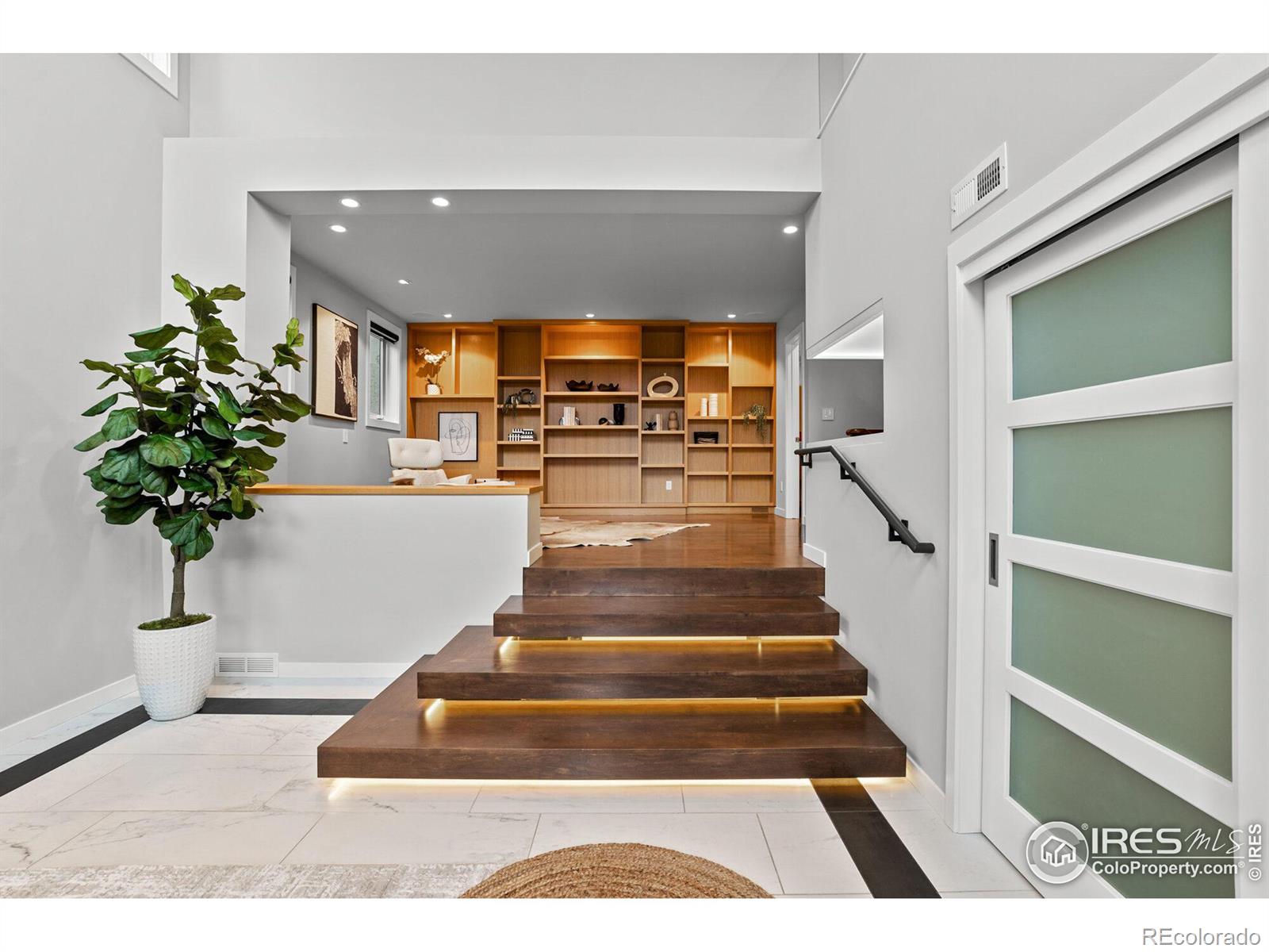 1445 Moss Rock Place