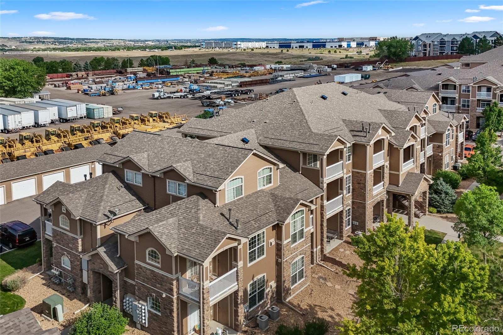 7440 S Blackhawk Street 4-305