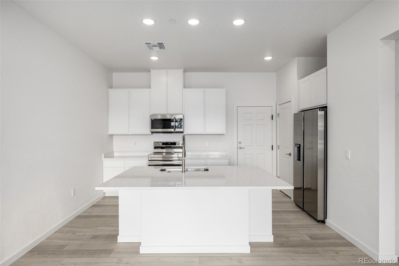 6153 N Ceylon Street 108