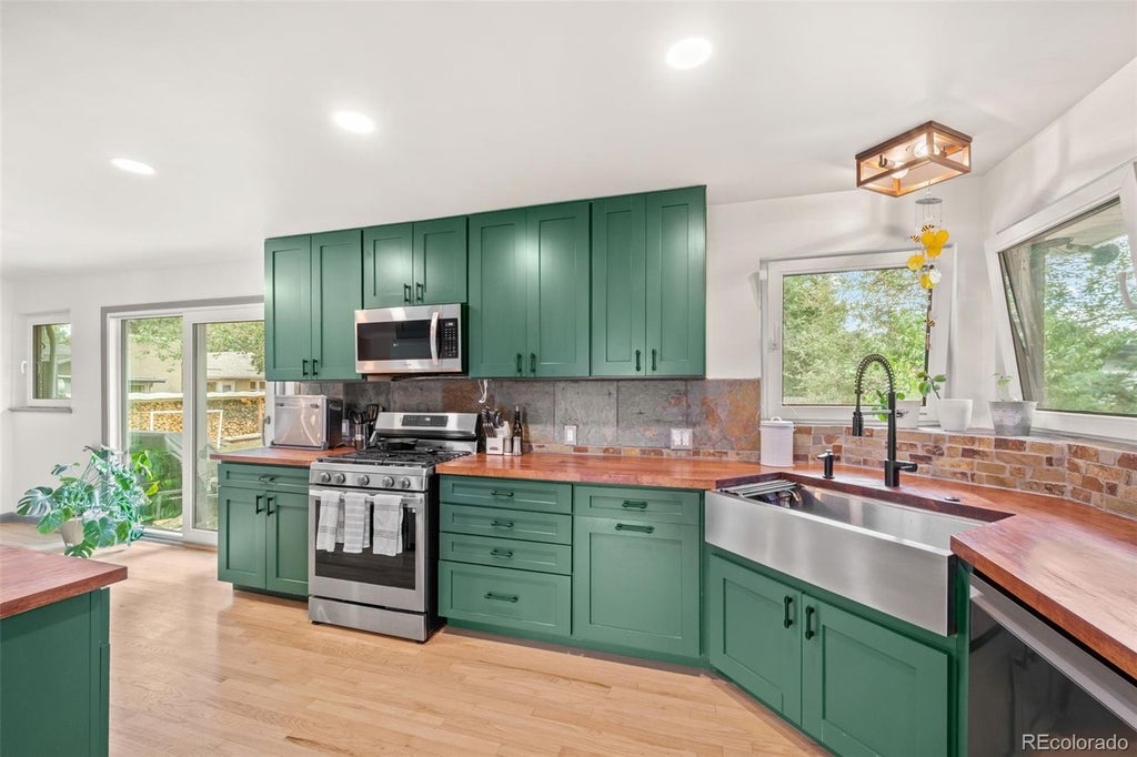 Photo of 3560 Everett Street, Wheat Ridge, CO 80033 (MLS # 8513075)