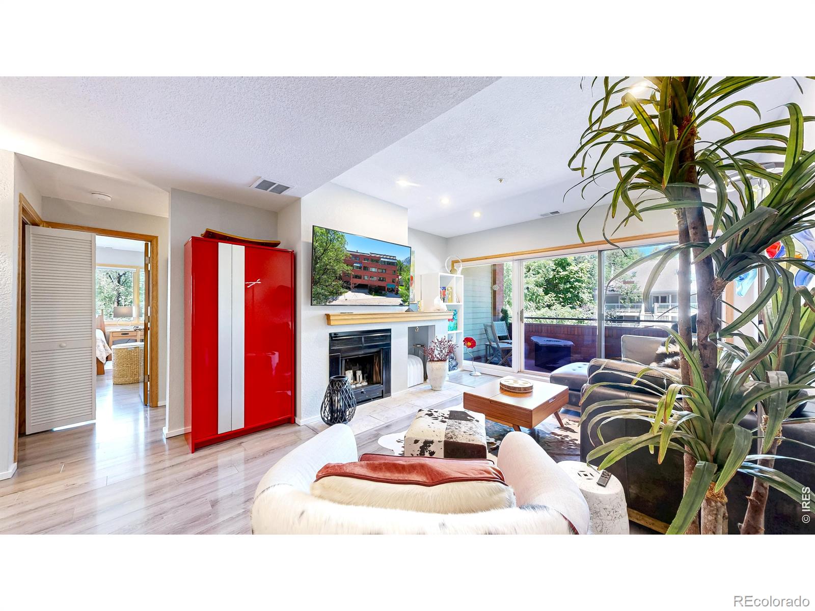 624 Pearl Street 203