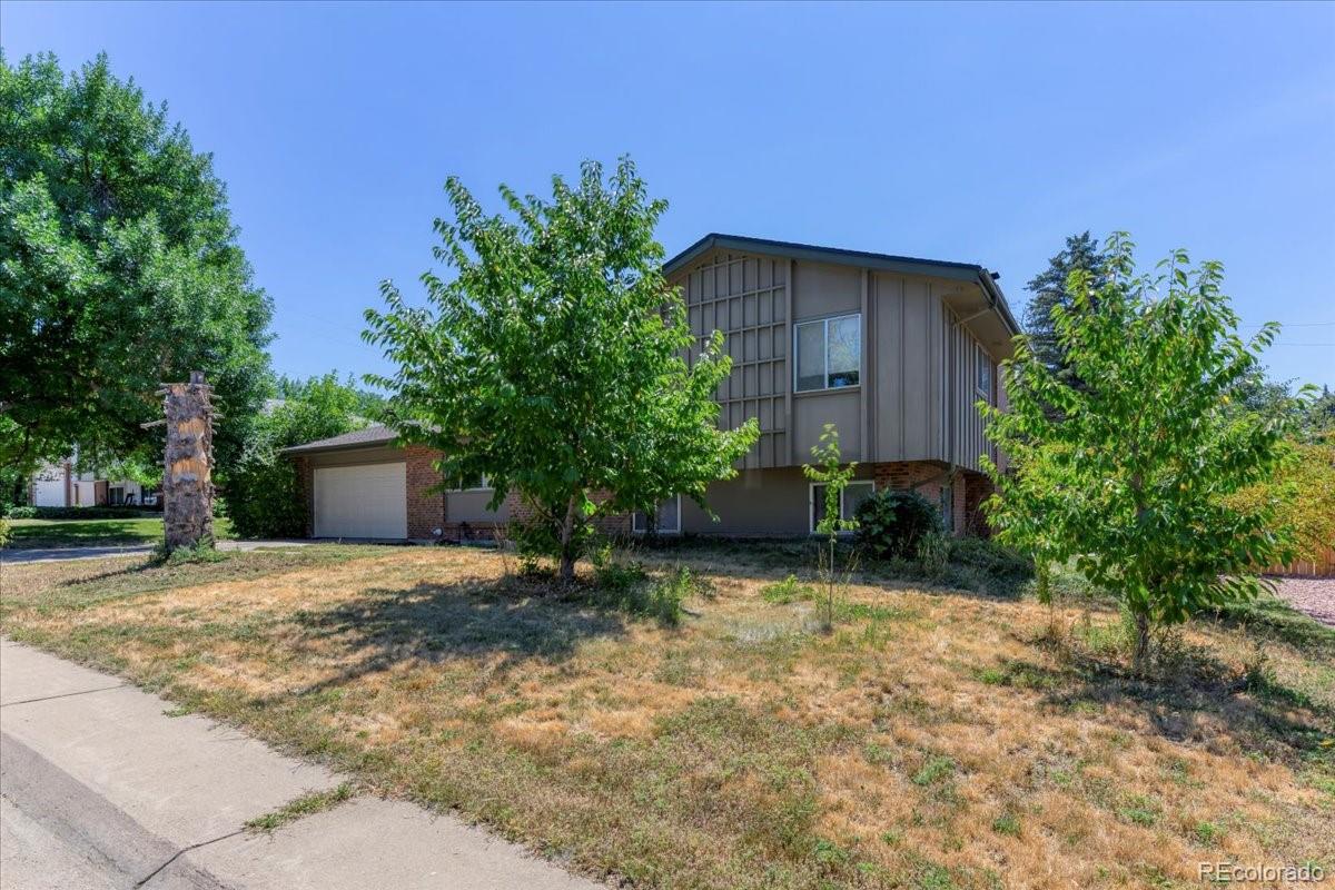 6616 S Apache Drive