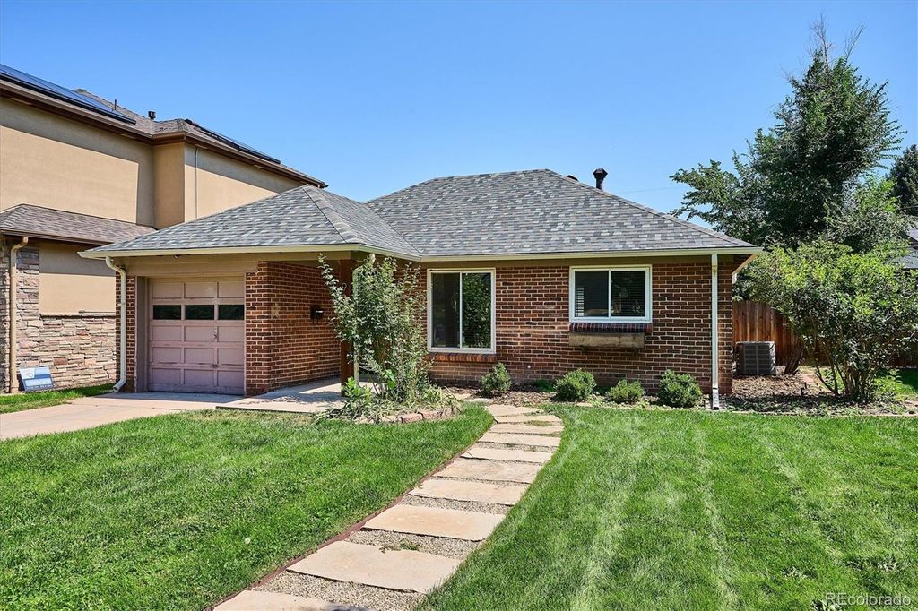 Photo of 938 Krameria Street, Denver, CO 80220 (MLS # 9208233)