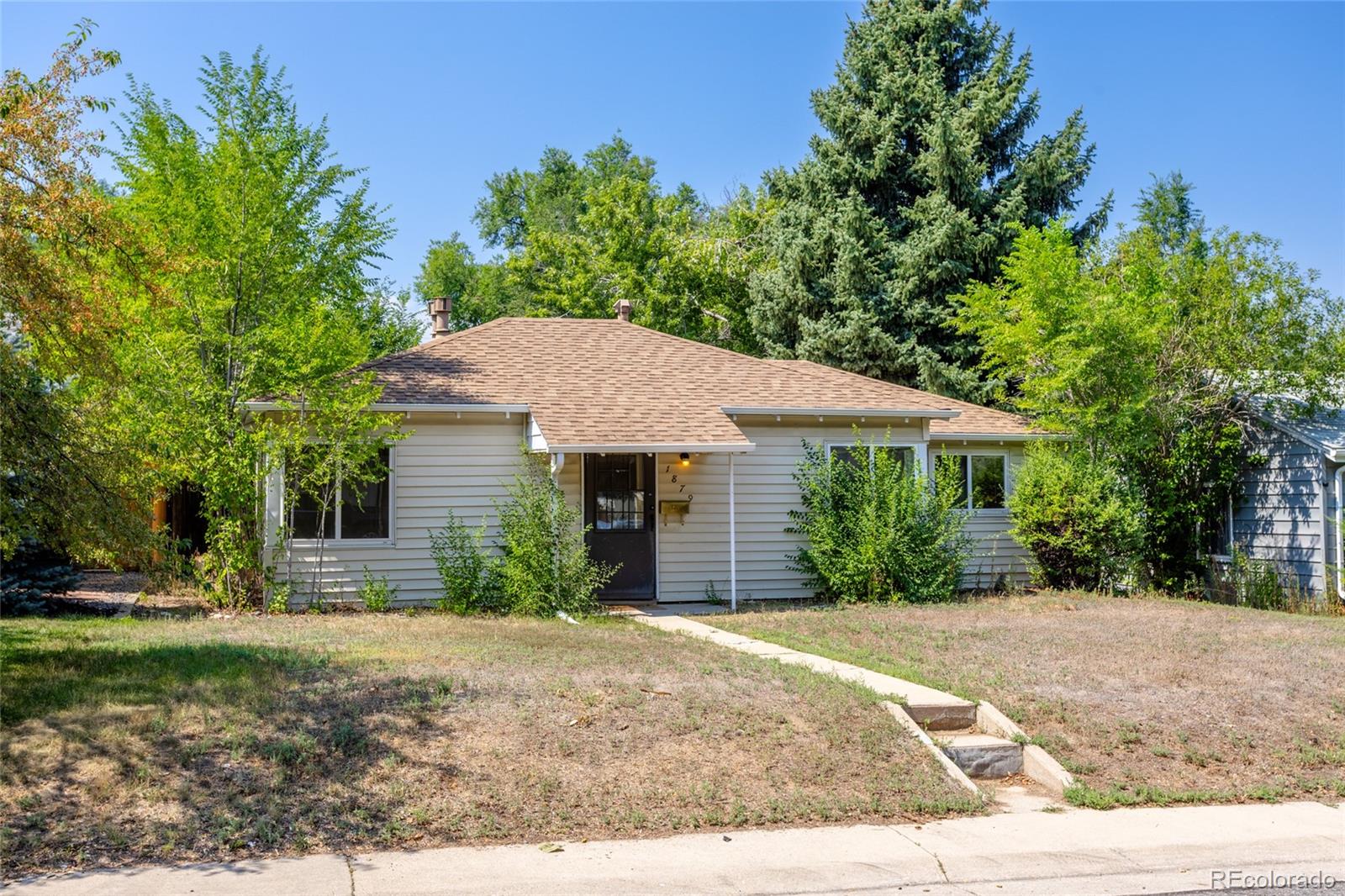 1879 S Madison Street