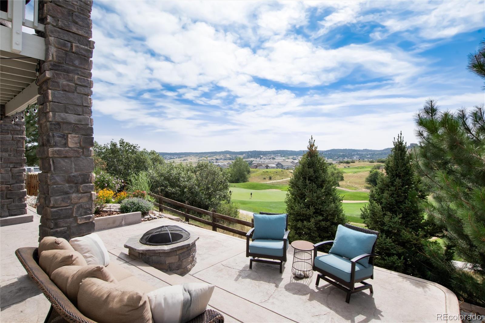 1556 Bent Wedge Point