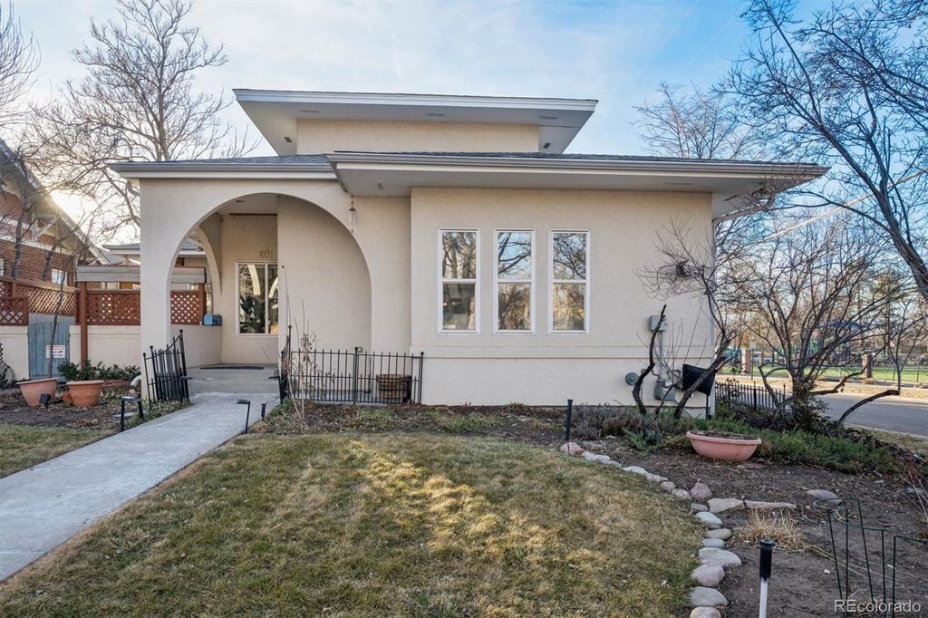 Photo of 801 S Gilpin Street, Denver, CO 80209 (MLS # 1564389)