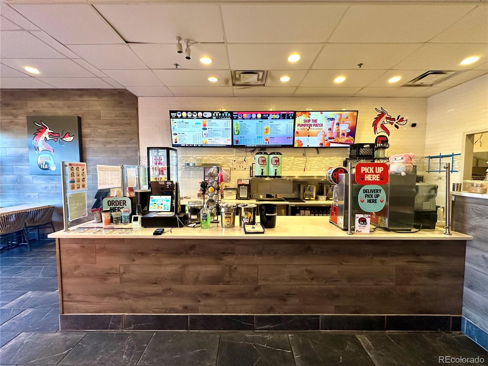 9559 S University Boulevard 107