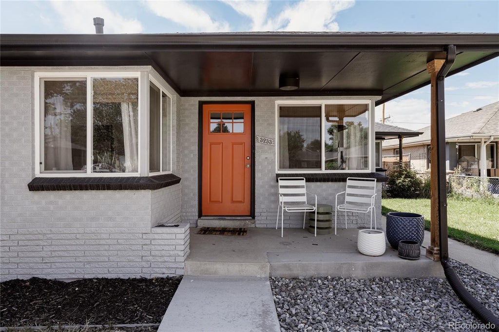 Photo of 3233 Jasmine Street, Denver, CO 80207 (MLS # 8396428)