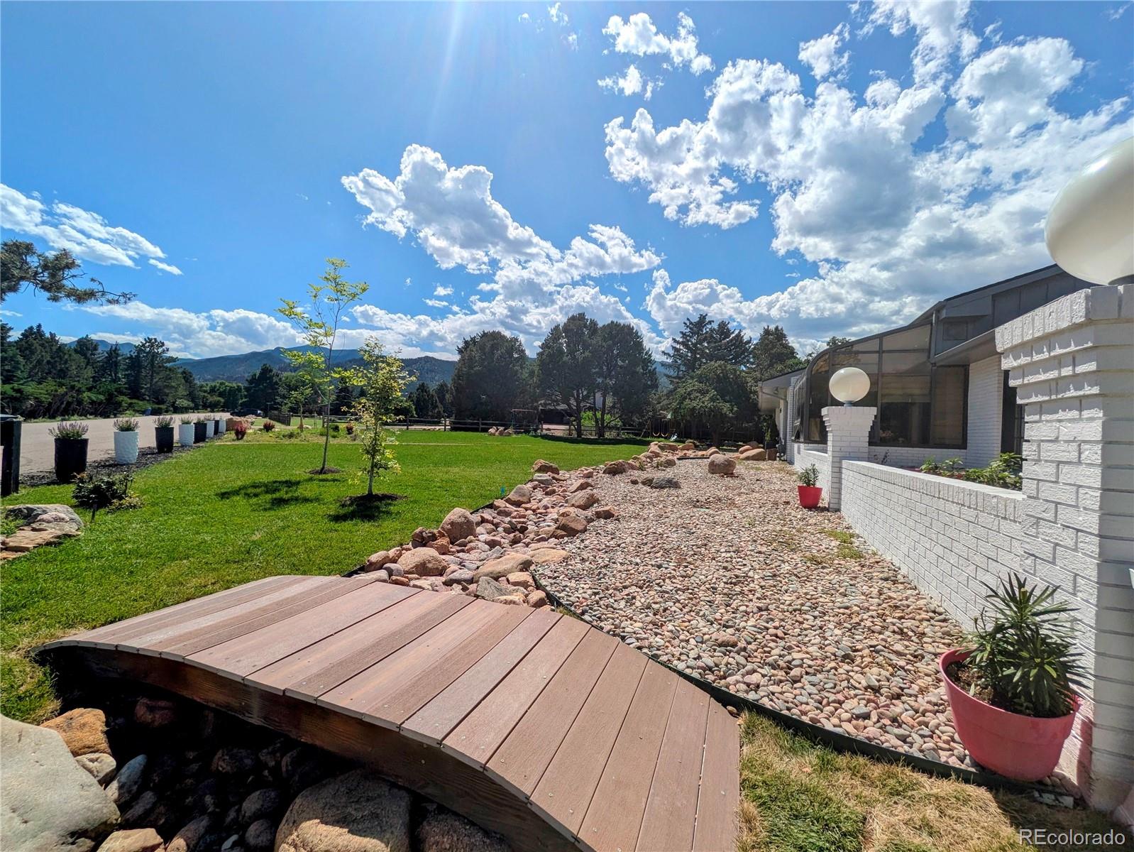 1510 Stardust Drive