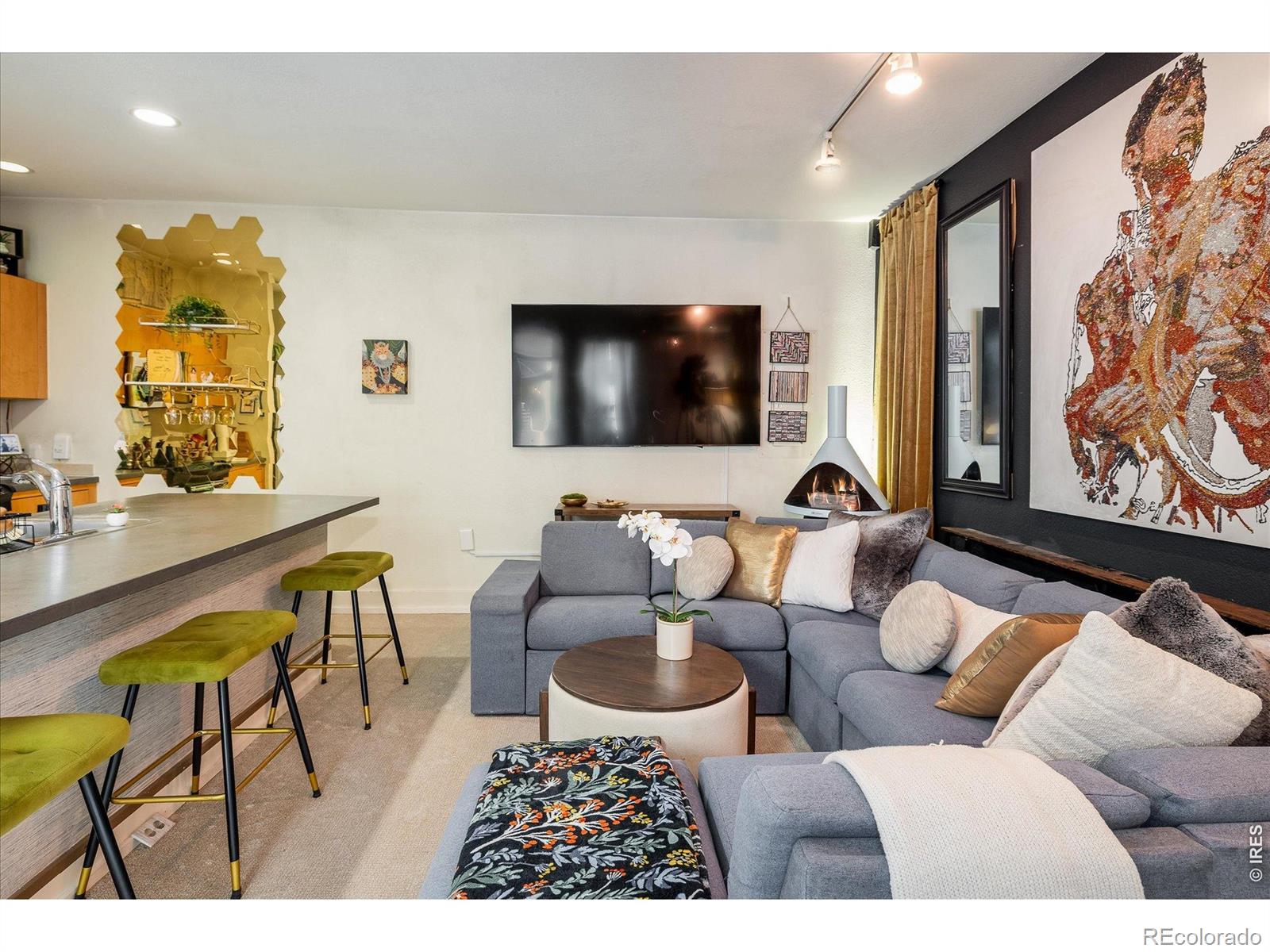 801 Confidence Drive 2