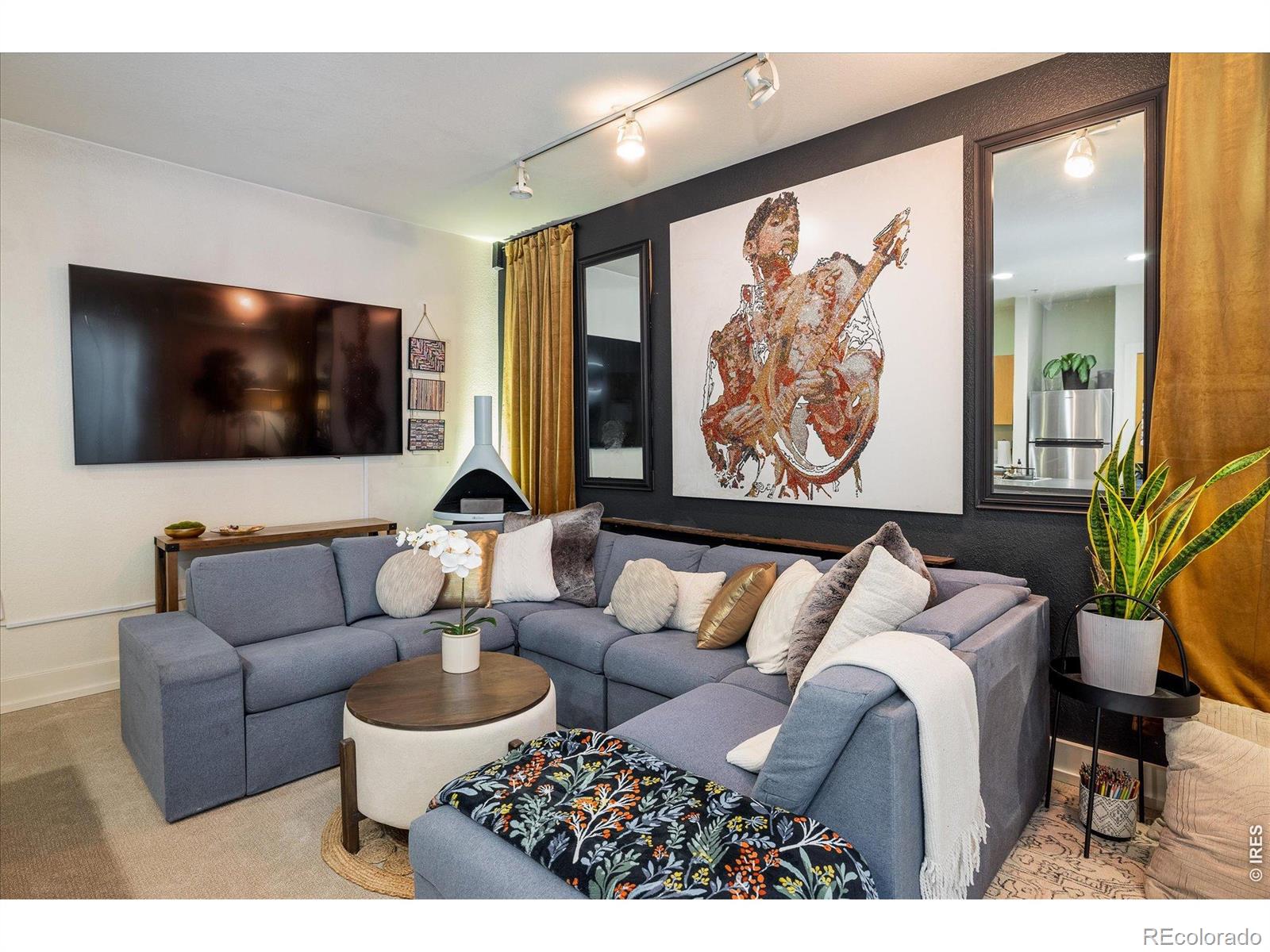 801 Confidence Drive 2
