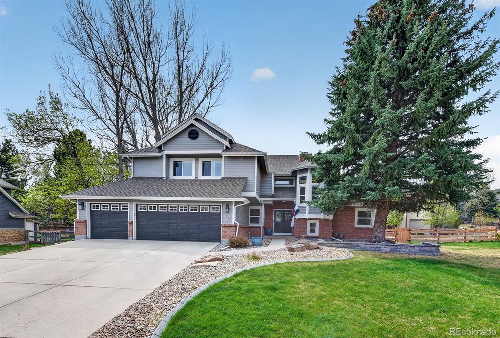 Photo of 12 Sycamore Lane, Littleton, CO 80127 (MLS # 8599433)