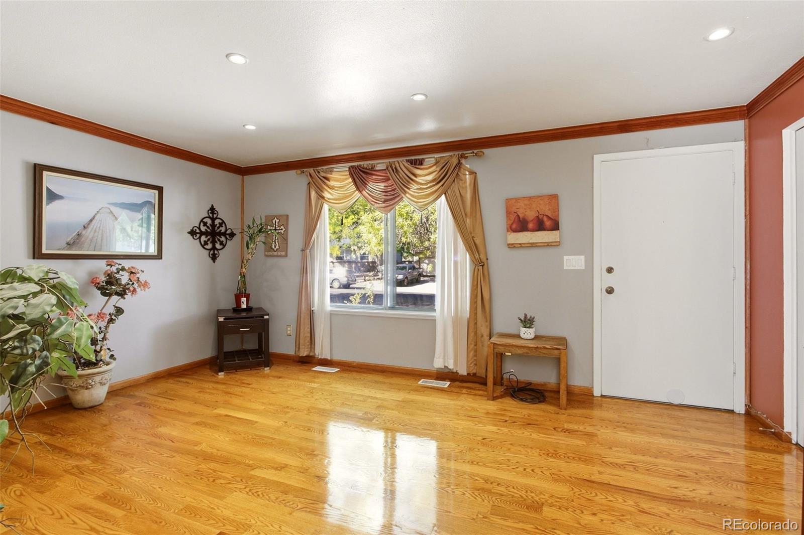 15018 E Columbia Drive