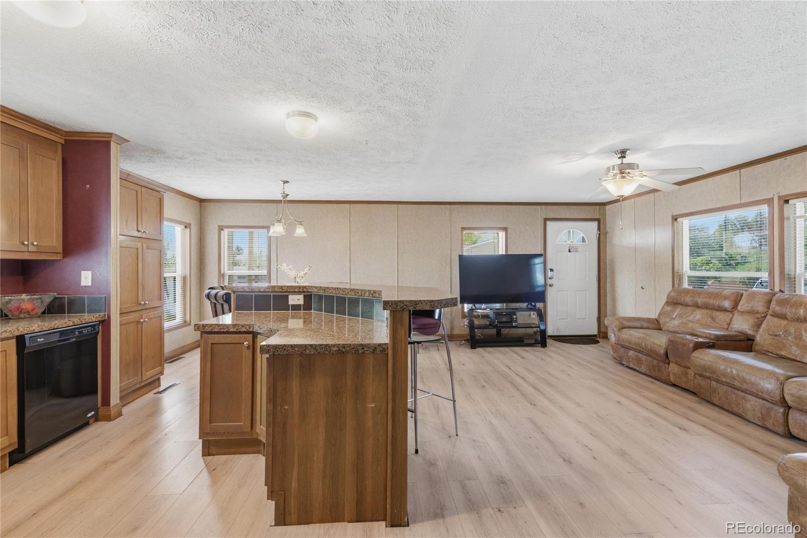 2551 W 92nd Avenue